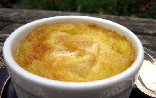 Apples in Jack Daniels Custard