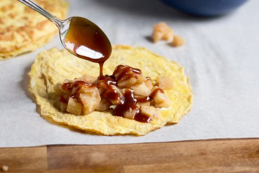 apple-crepes-drizzle-with-caramel-10-09-16