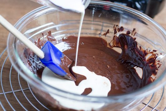 frangelico-bon-bons-stir-in-heavy-cream-11-29-16