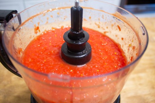 https://www.agardenforthehouse.com/wp-content/uploads/2021/01/food-processor-pureed-tomatoes-530x354.jpg